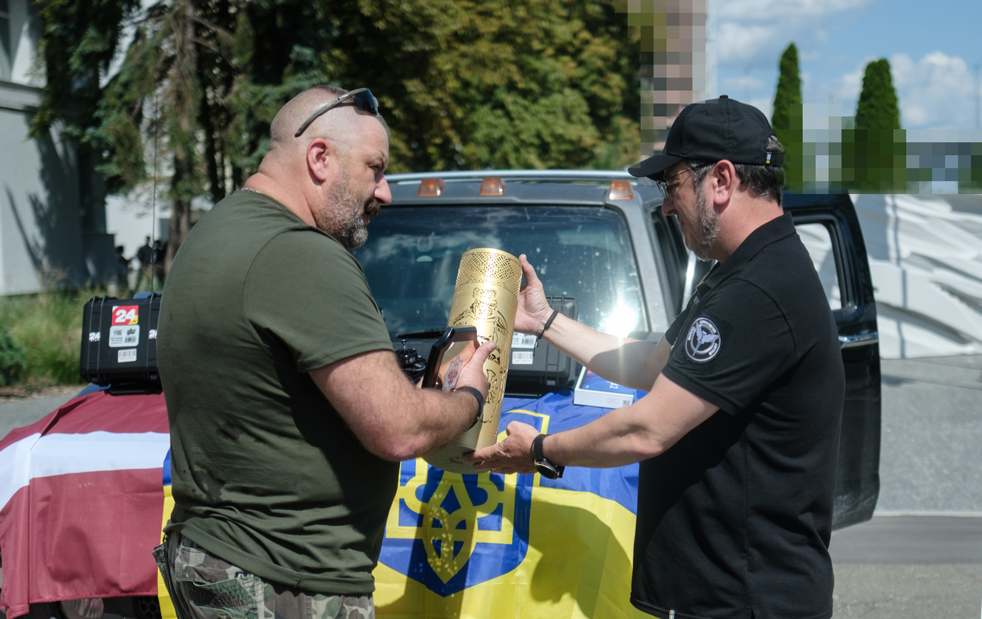 "Завдяки Україні можемо стати сильнішими": Латвія передала ГУР МО велику партію FPV